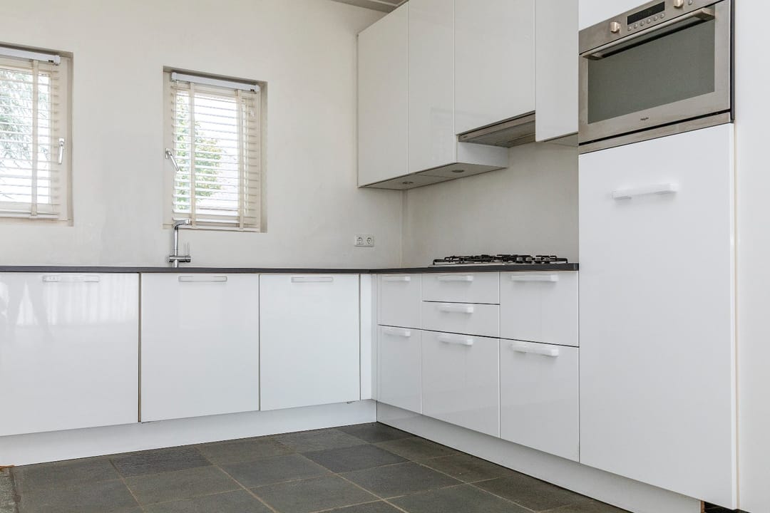 Photo 2 of Burgemeester H Houtkoperlaan 32