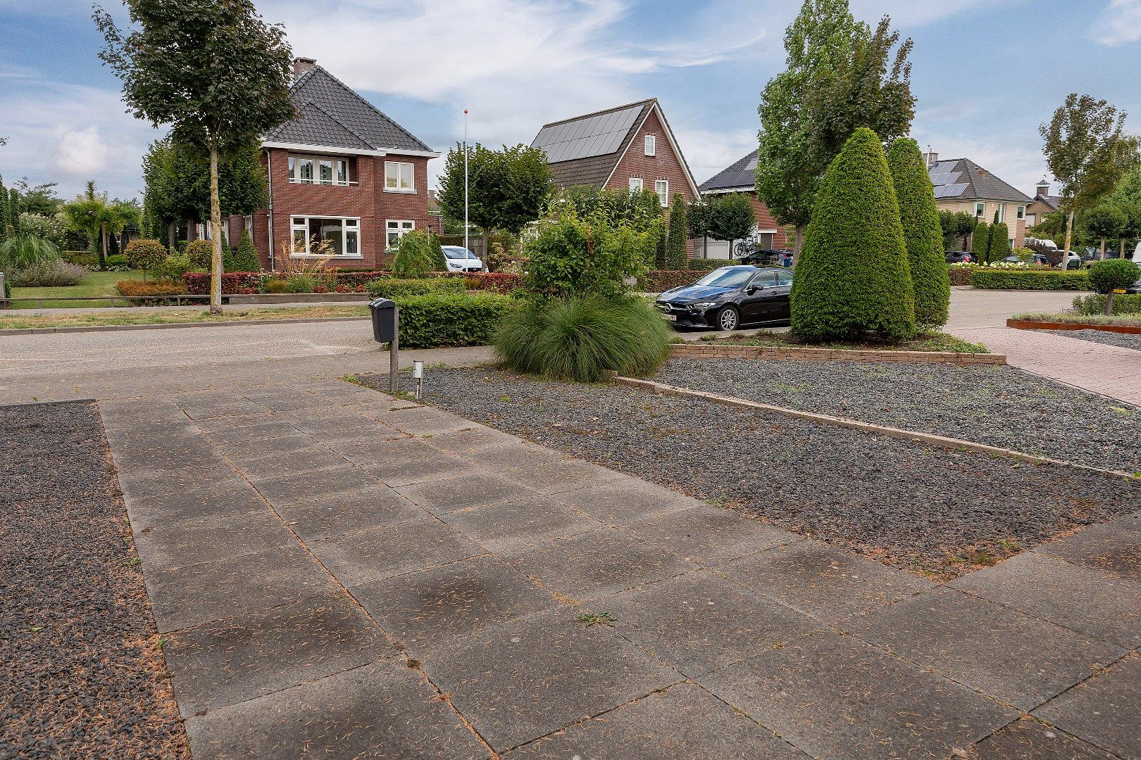 Photo 39 of Burgemeester H Houtkoperlaan 32