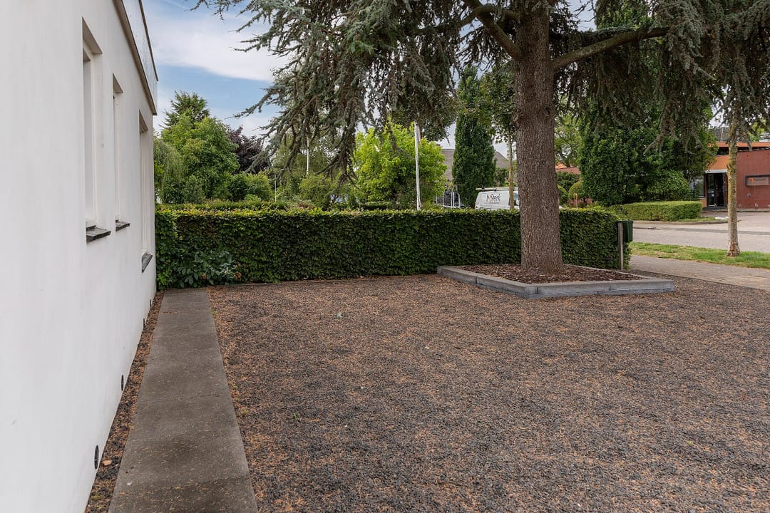 Photo 41 of Burgemeester H Houtkoperlaan 32