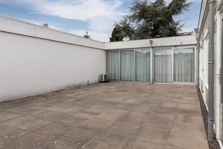 Foto 63 van Burgemeester H Houtkoperlaan 32