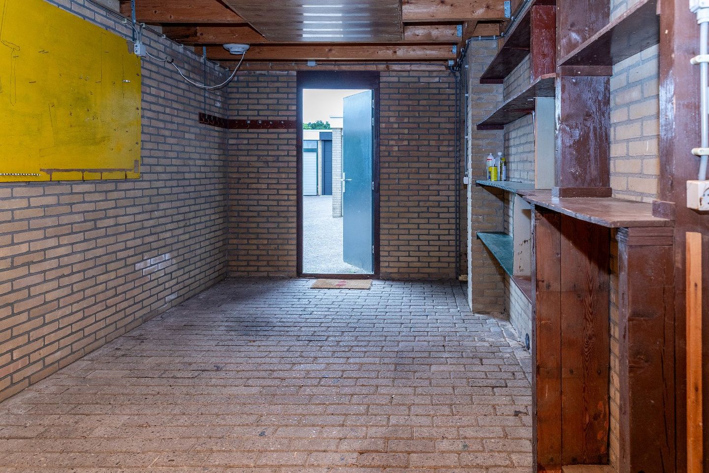 Photo 64 of Burgemeester H Houtkoperlaan 32