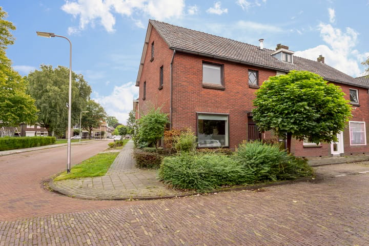 Foto 10 van Irisstraat 22