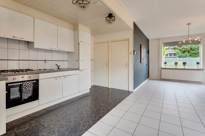 Foto 13 van Irisstraat 22