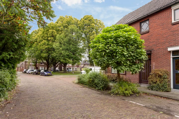 Foto 42 van Irisstraat 22