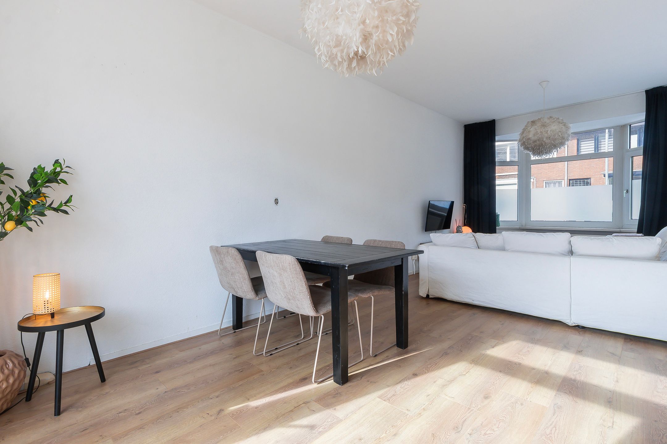 Foto 12 van Floresstraat 22