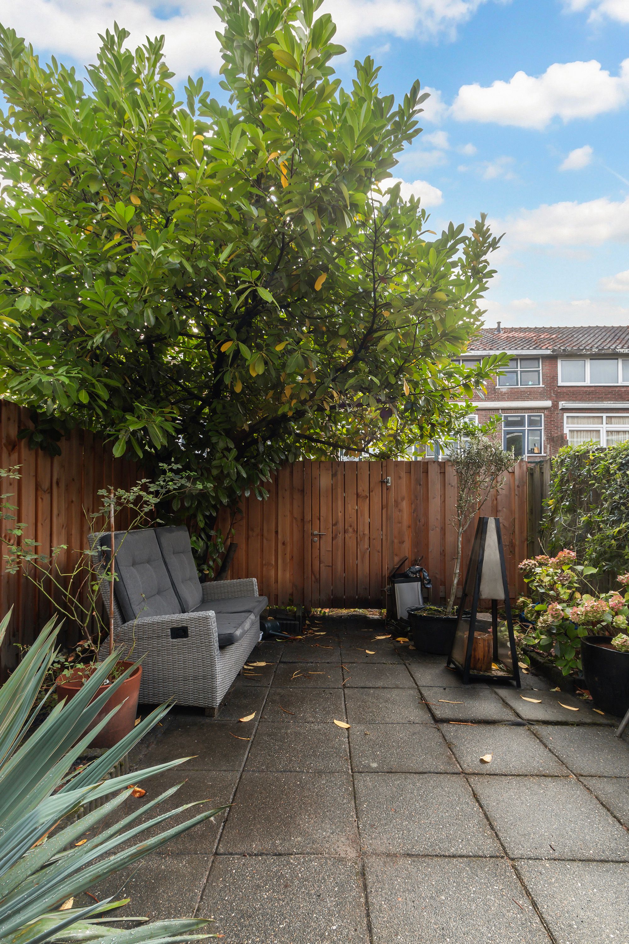 Foto 36 van Floresstraat 22