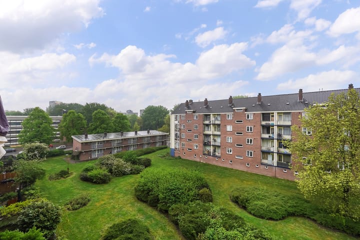 Foto 13 van Honselersdijkstraat 14-4