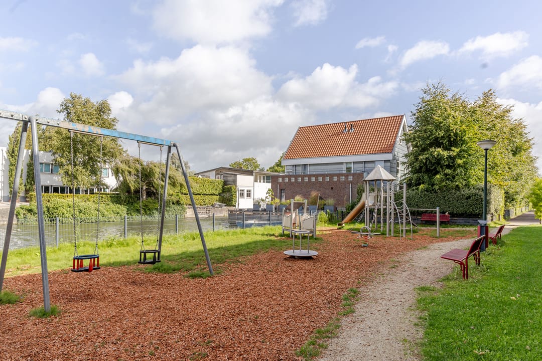 Photo 32 of Troelstrastraat 60