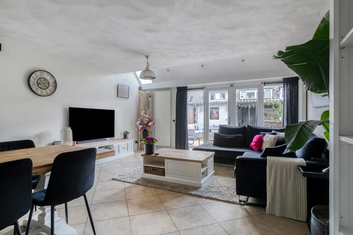 Foto 1 van Saturnus 74