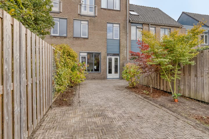 Foto 17 van Zuiderstraat 232