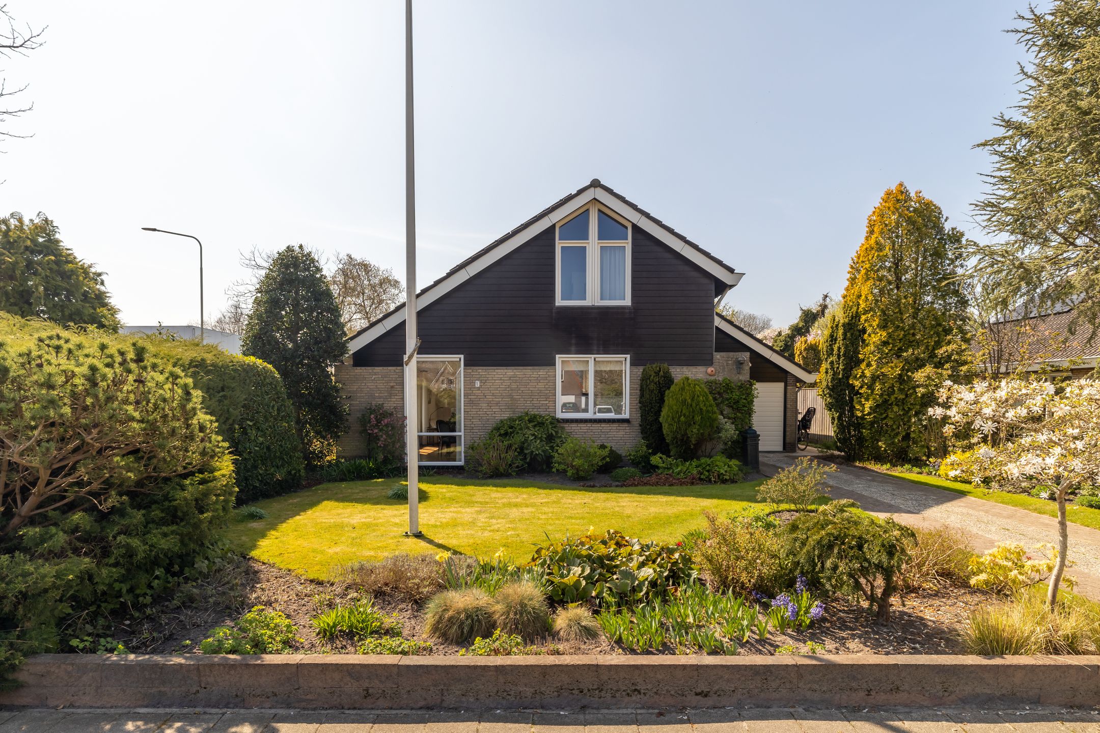 Photo 3 of Wilhelminastraat 49