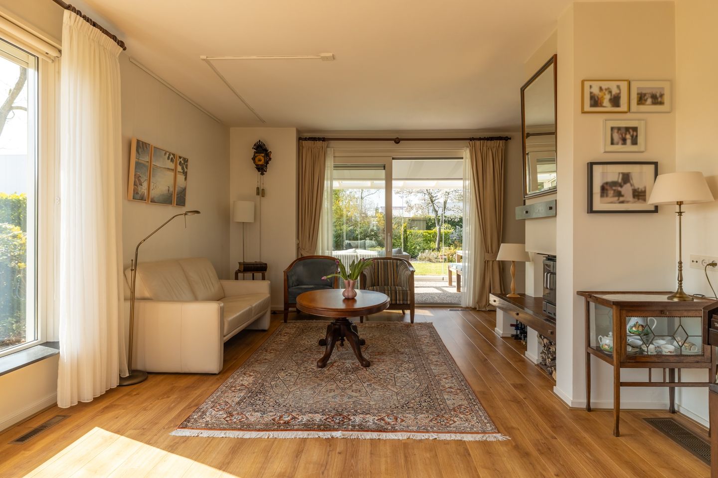 Photo 10 of Wilhelminastraat 49