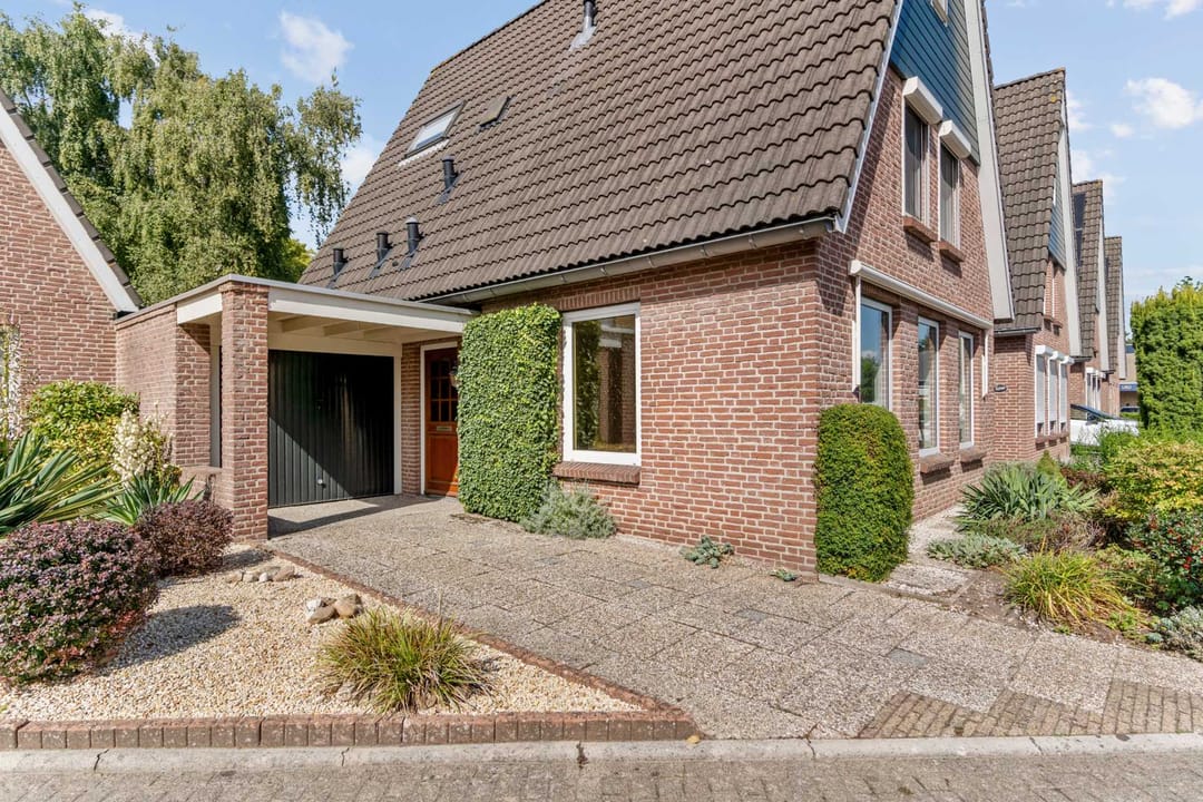 Photo 37 of Schoolstraat 132