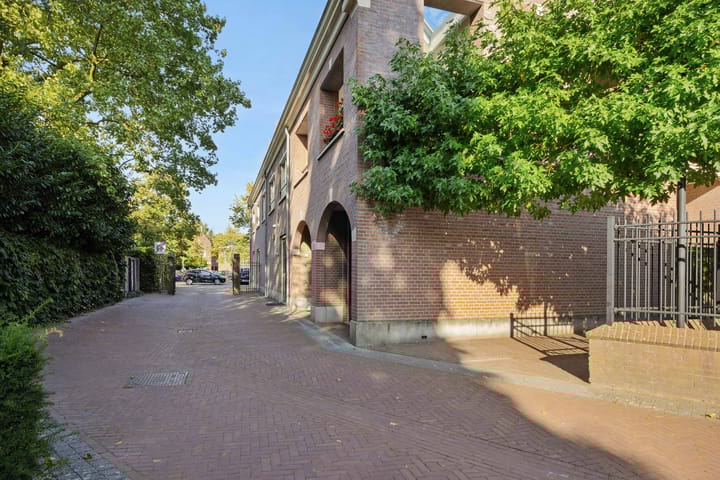 Foto 47 van Heuvelplein 59