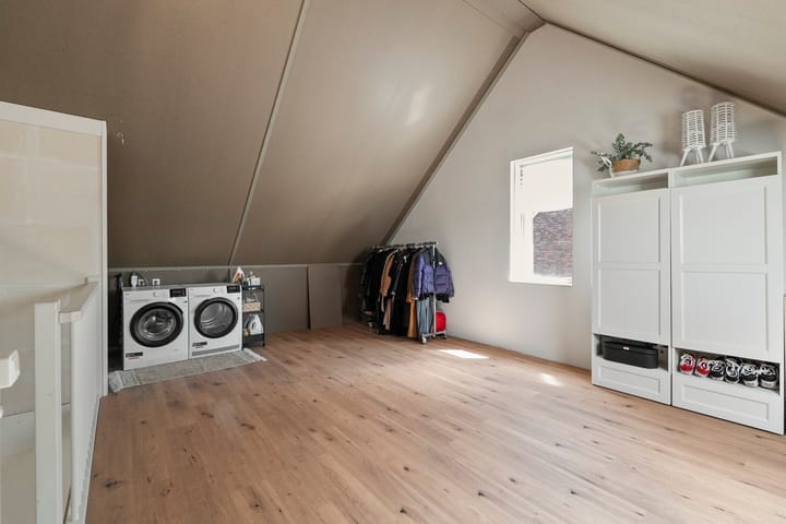 Photo 36 of Sikkel 9