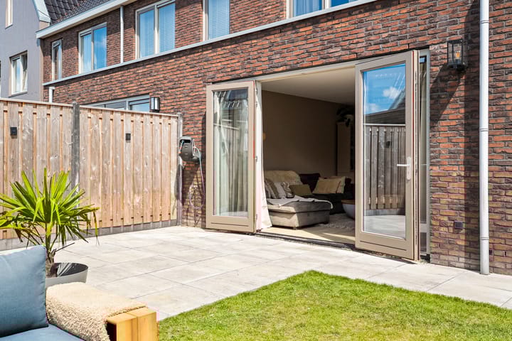 Photo 40 of Sikkel 9