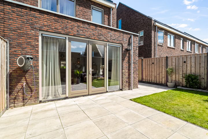 Photo 41 of Sikkel 9