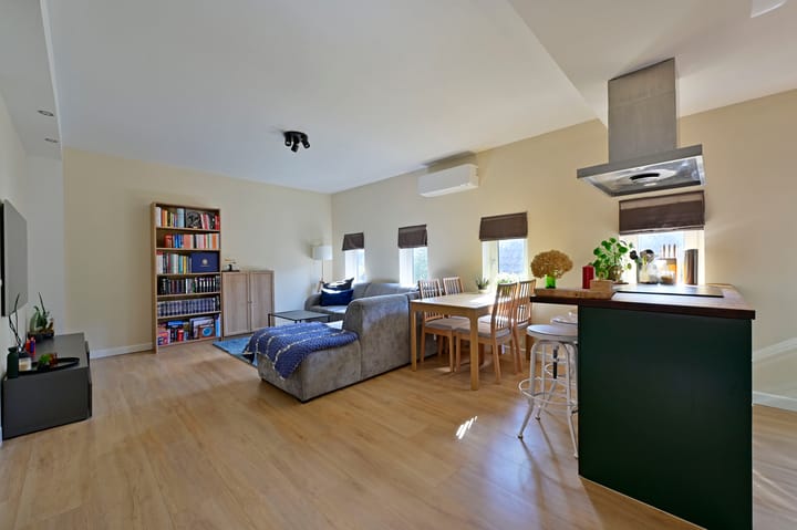 Foto 8 van Middenweg 9-A