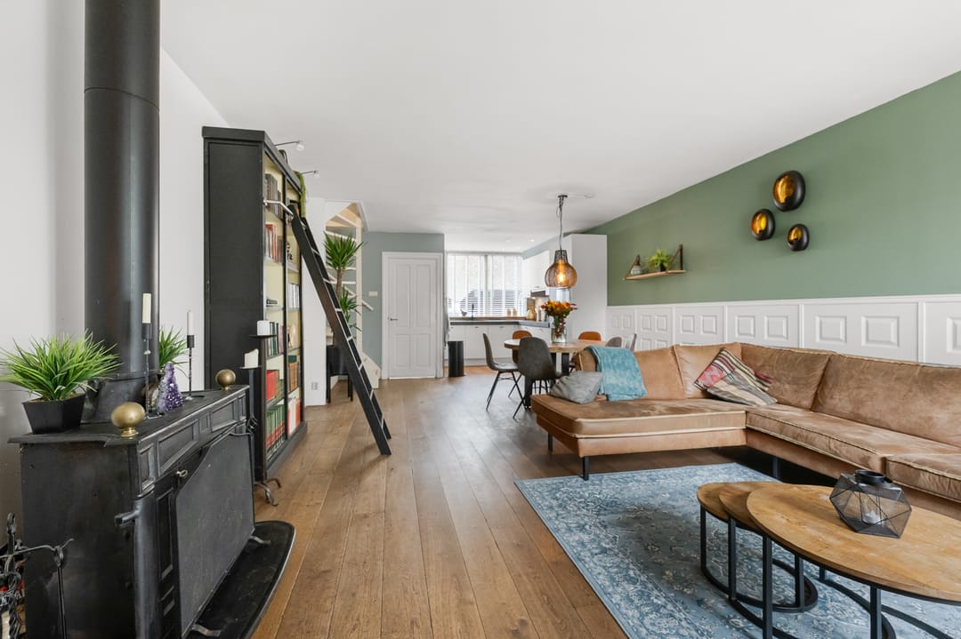 Photo 1 of Weiver 16