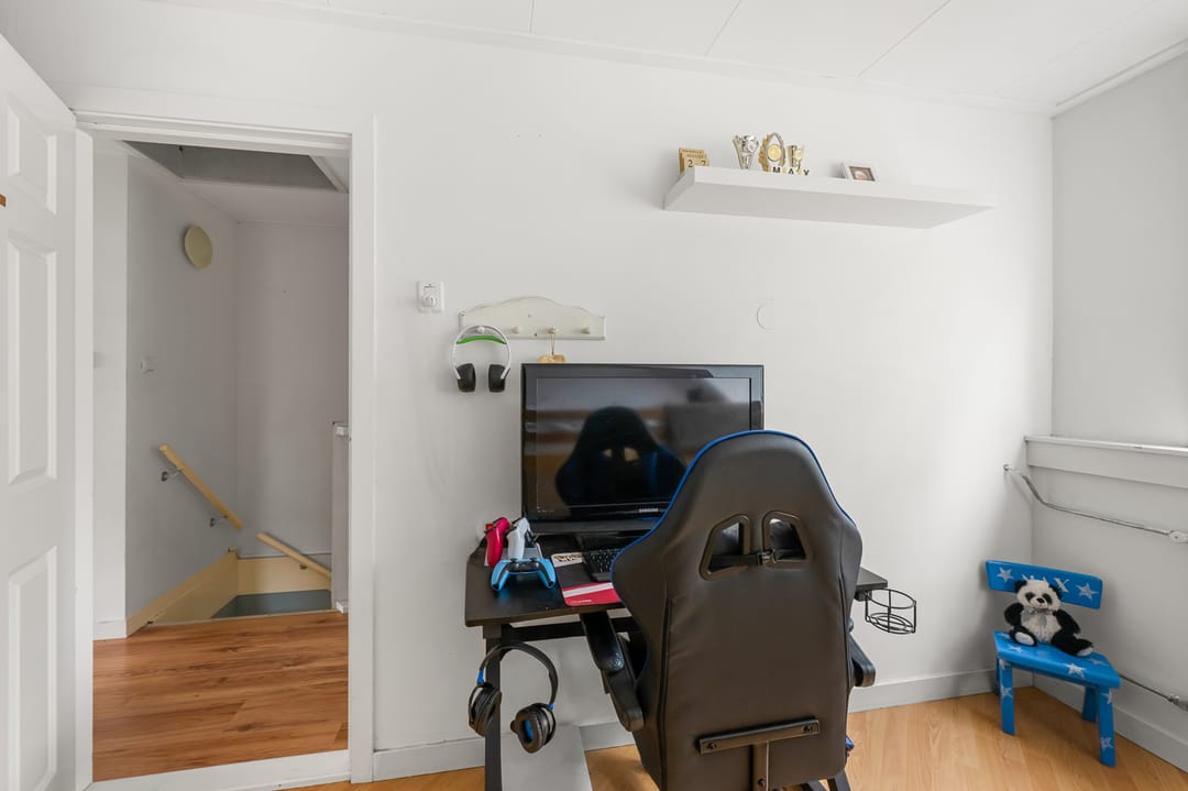 Photo 13 of Weiver 16