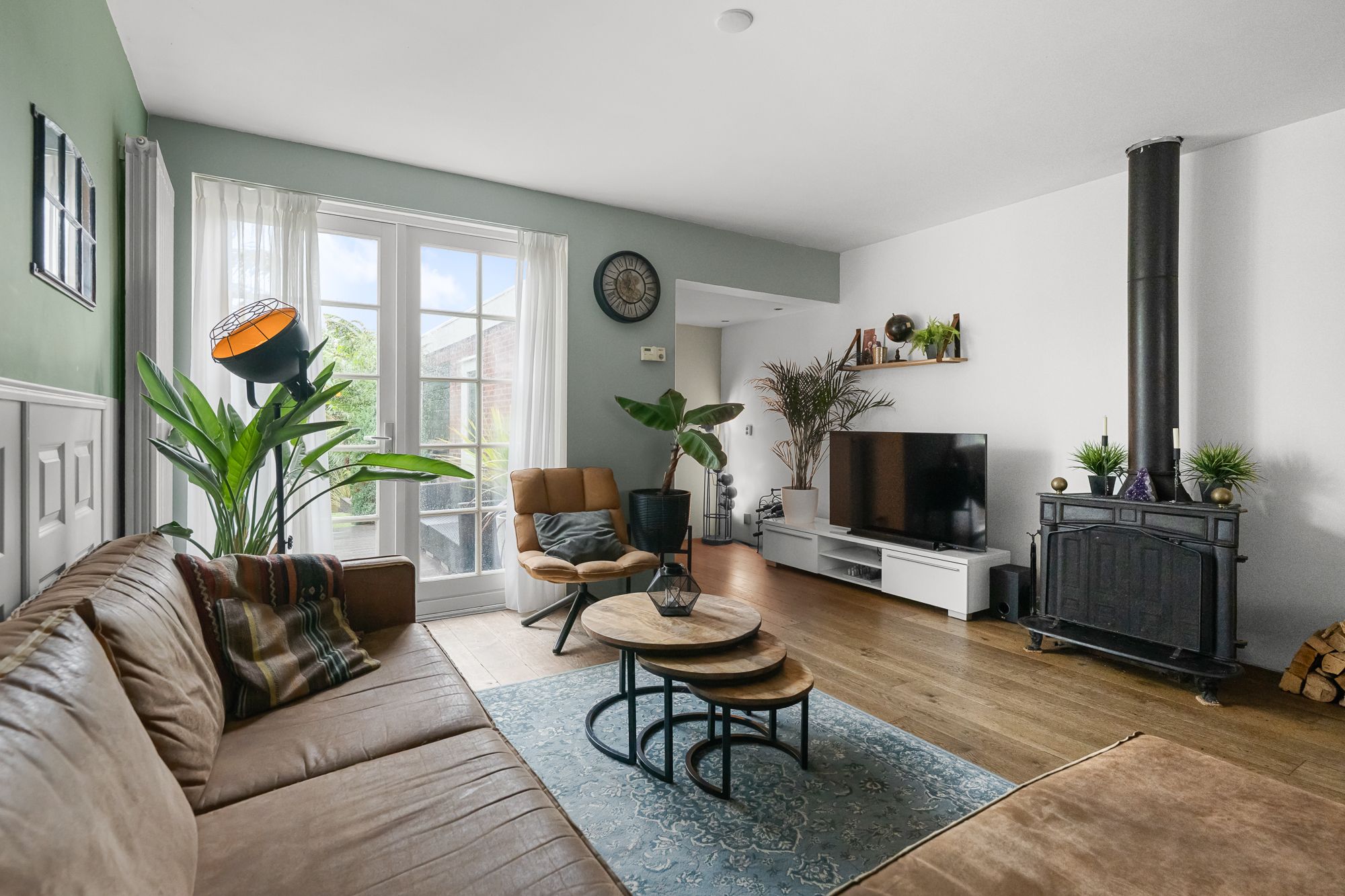 Photo 30 of Weiver 16