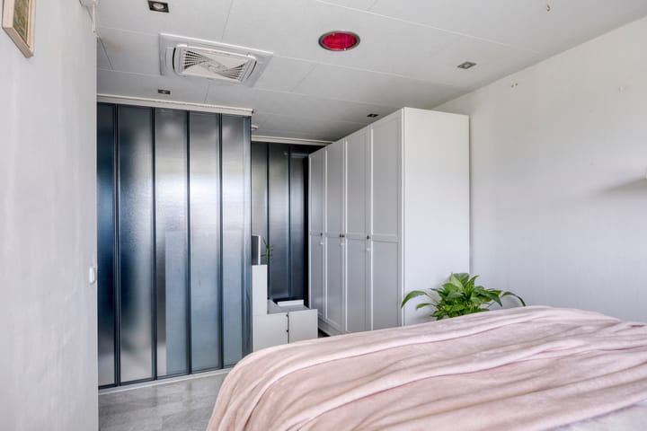 Photo 27 of Willem Hasekampstraat 2