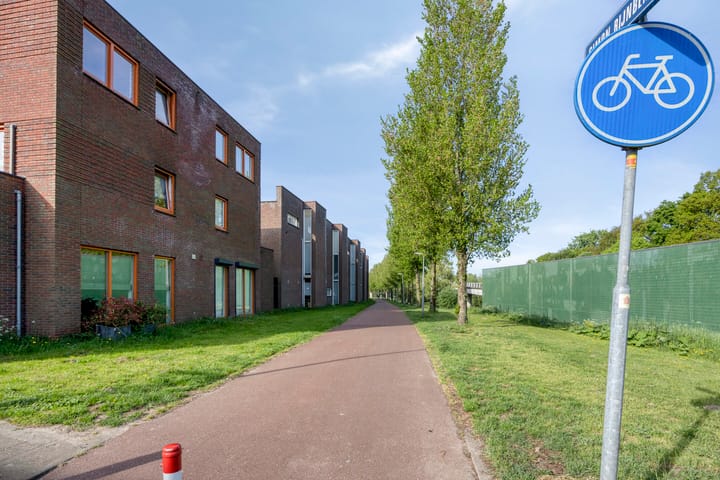 Photo 37 of Willem Hasekampstraat 2