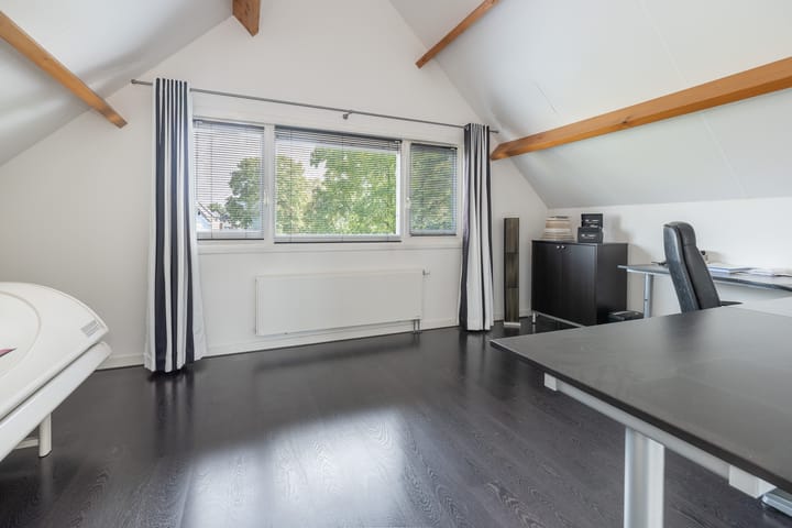 Photo 20 of Zwaluwlaan 111