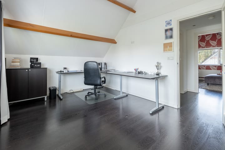 Photo 21 of Zwaluwlaan 111