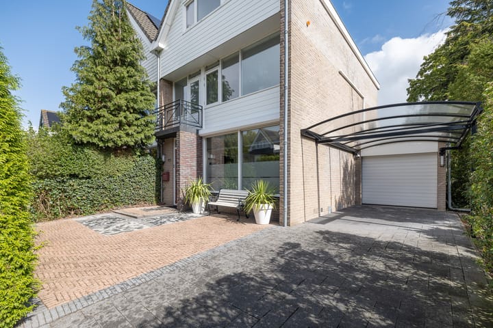 Photo 30 of Zwaluwlaan 111