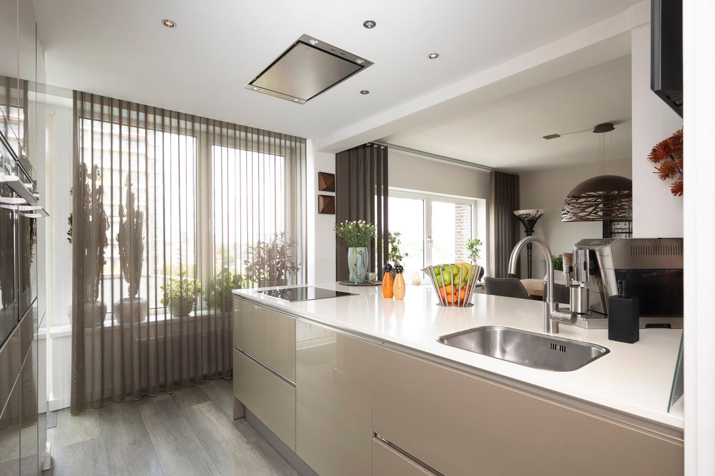 Foto 14 van Oranjeplein 38-H