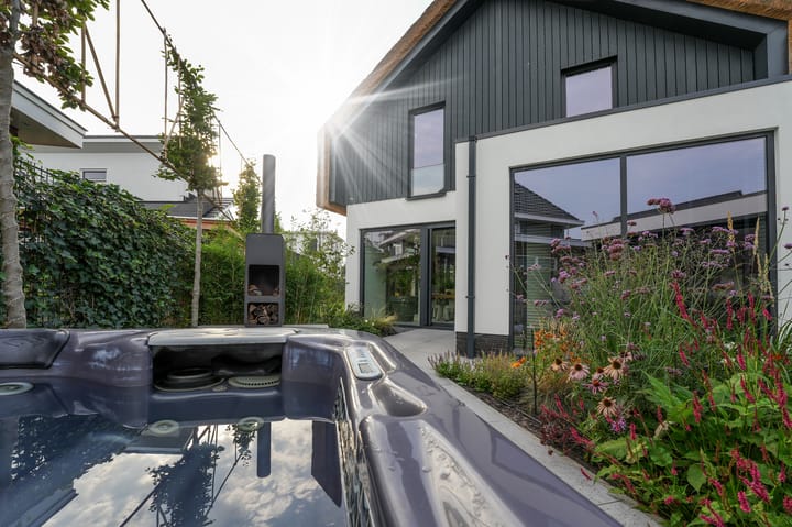 Photo 24 of Hubert van Schonauwenlaan 4