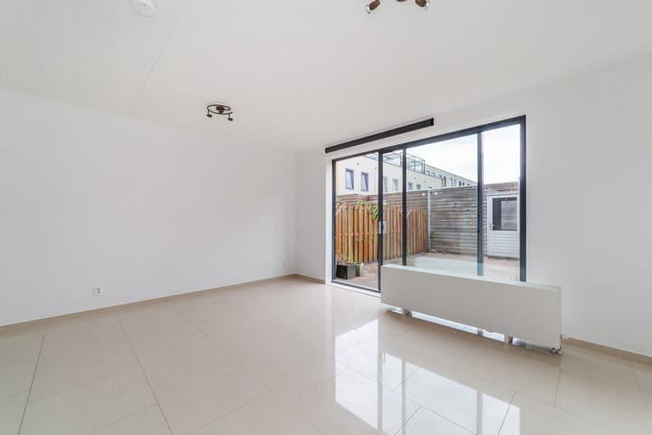 Foto 15 van Glenn Millerstraat 58