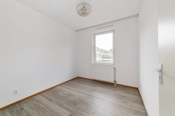 Foto 16 van Glenn Millerstraat 58