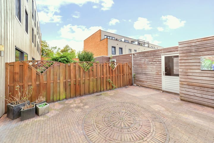 Foto 23 van Glenn Millerstraat 58