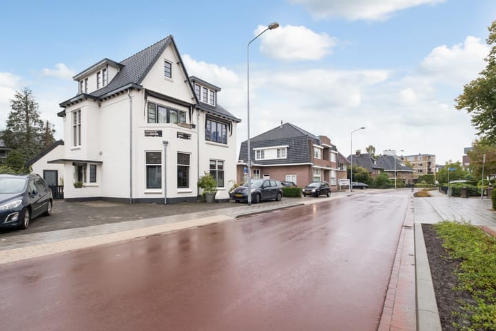 Foto 15 van Stationsweg 42-D