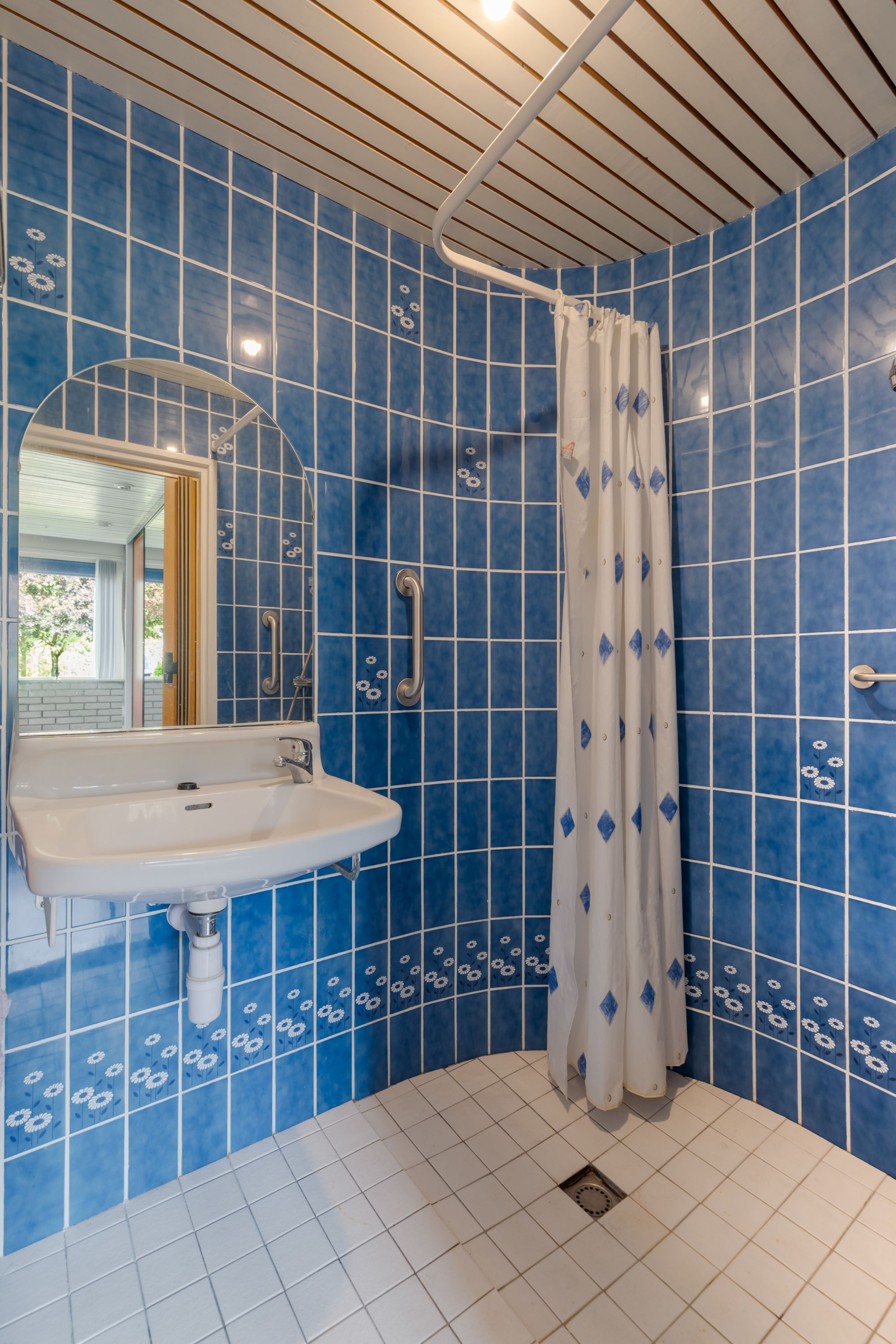 Foto 15 van Bovendwarsweg 9