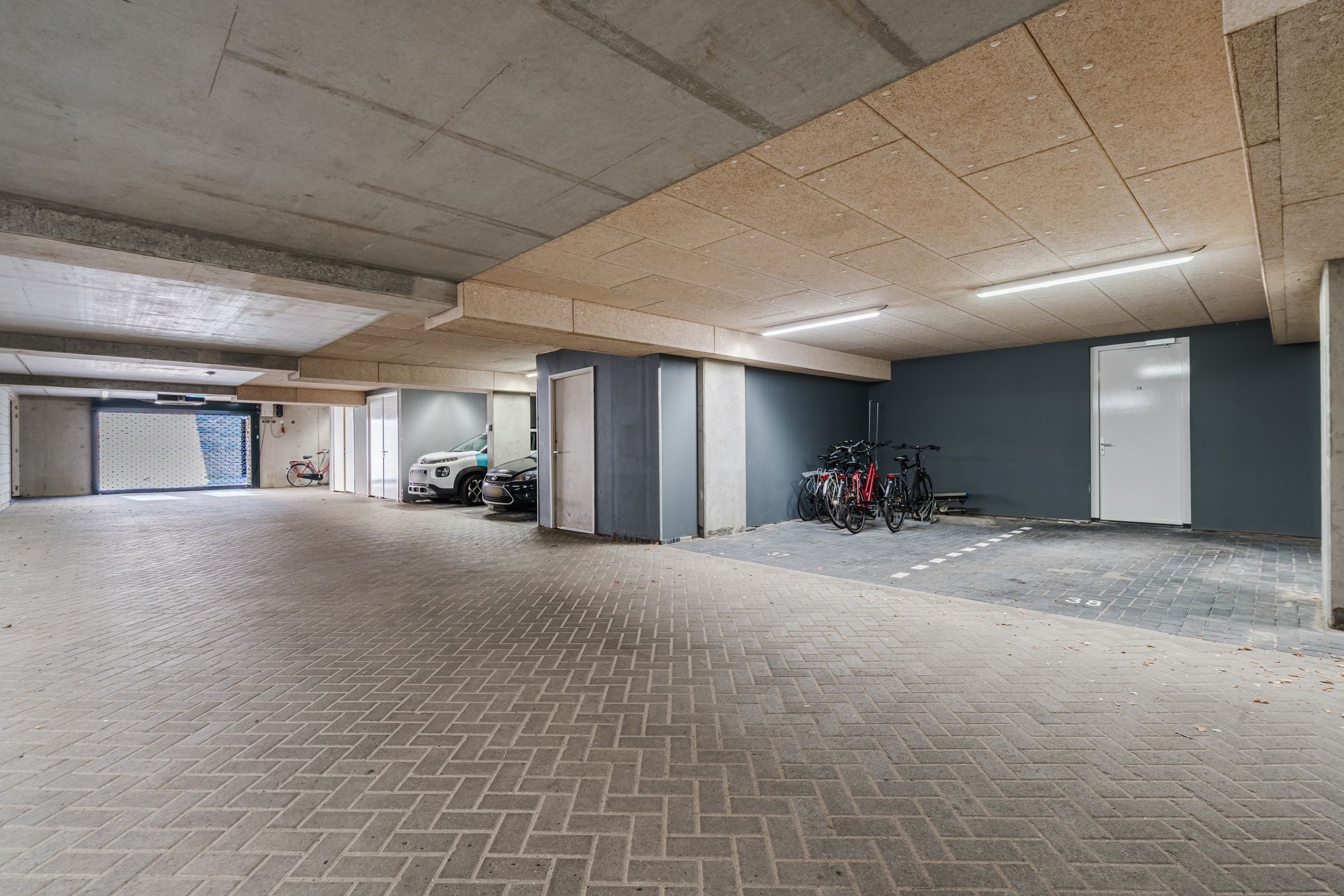 Foto 45 van Clusiushof 74