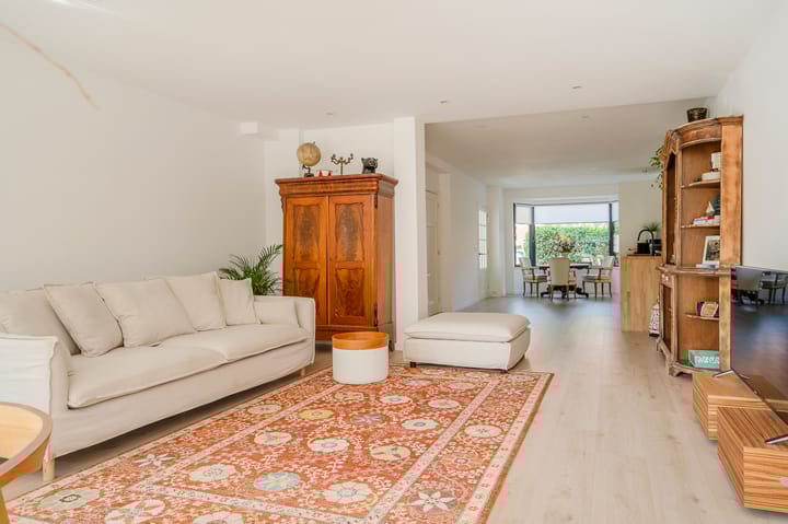 Photo 15 of Van Zuylen van Nijeveltstraat 145