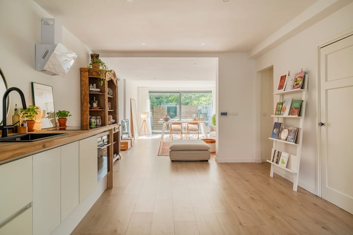 Photo 11 of Van Zuylen van Nijeveltstraat 145