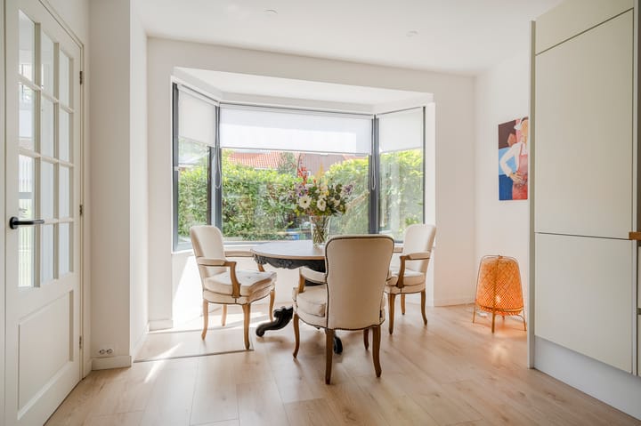 Photo 10 of Van Zuylen van Nijeveltstraat 145