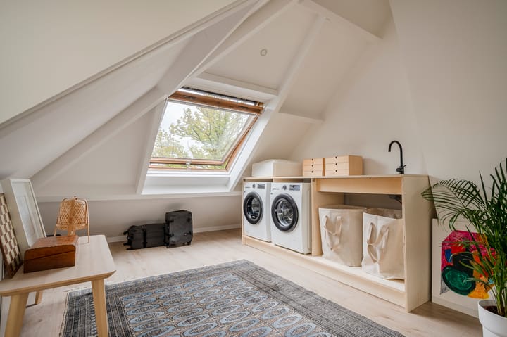 Photo 32 of Van Zuylen van Nijeveltstraat 145