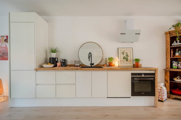 Photo 8 of Van Zuylen van Nijeveltstraat 145