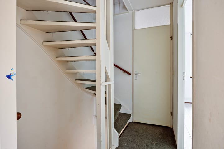 Foto 15 van Van der Lubbehof 2