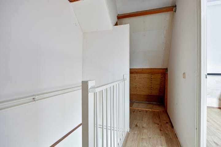 Foto 22 van Van der Lubbehof 2