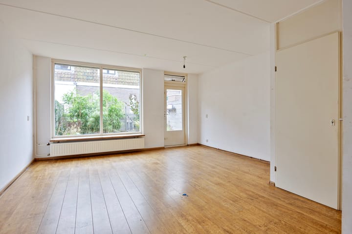 Foto 2 van Van der Lubbehof 2