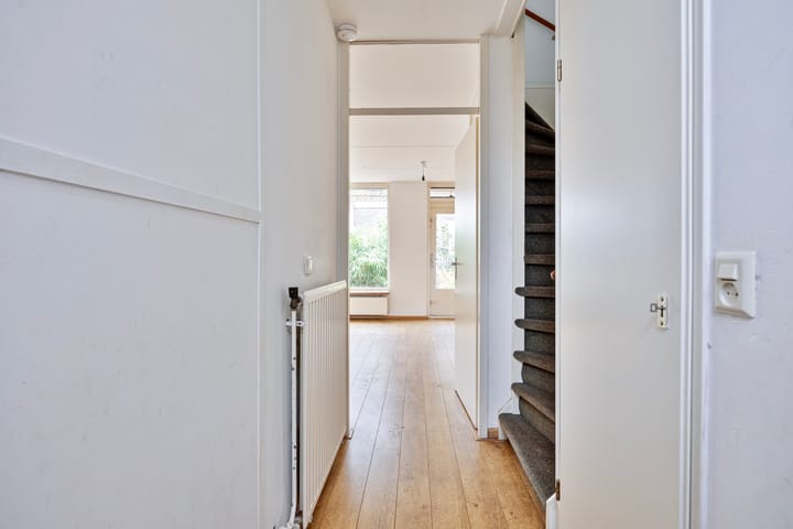 Foto 10 van Van der Lubbehof 2