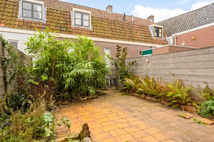 Foto 3 van Van der Lubbehof 2