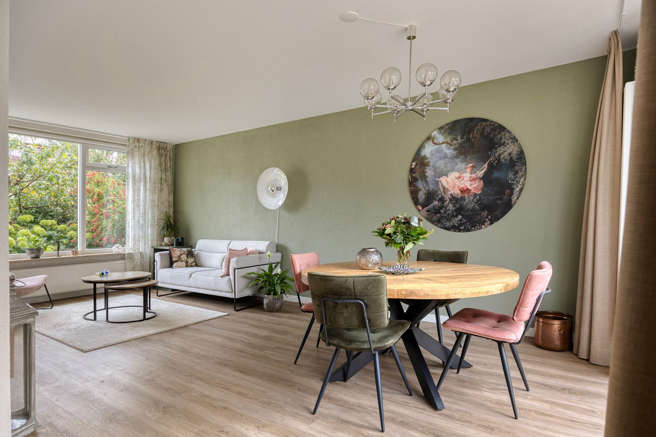 Photo 3 of Amalia van Solmsstraat 29