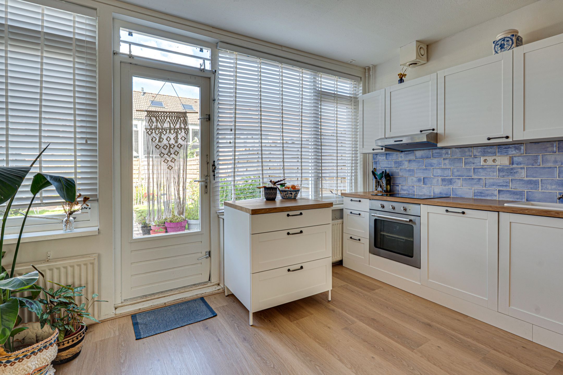 Photo 12 of Oosterscheldestraat 25